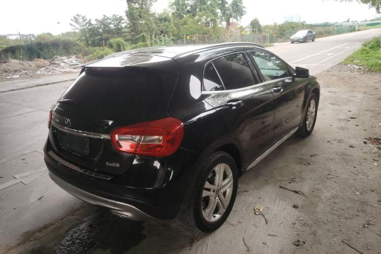 Used Mercedes-Benz GLA 2016 GLA 200 Fashion Model Rear Right 45 Deg