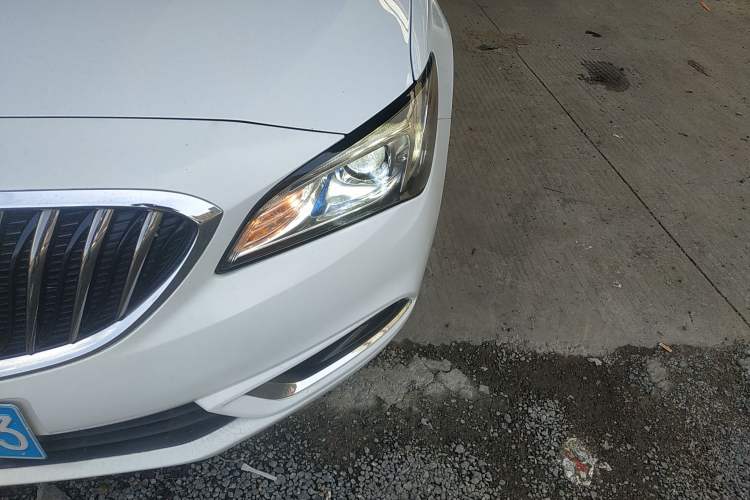 Used Buick Verano 2017 Sedan 15S Automatic Leading Model Left Front Headlight