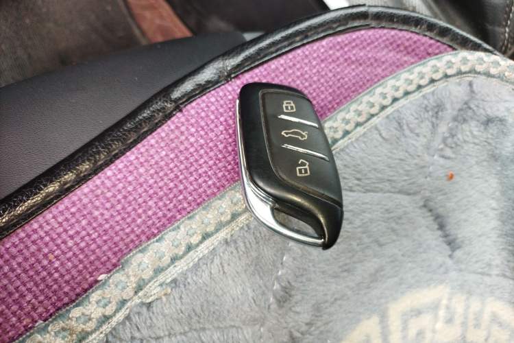 Used Roewe Clever 2022 311km QiQi BoBo Edition Vehicle Key