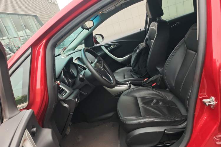 Used Buick GT 2012 GT 1.8L Automatic Fashionable Leather Edition
