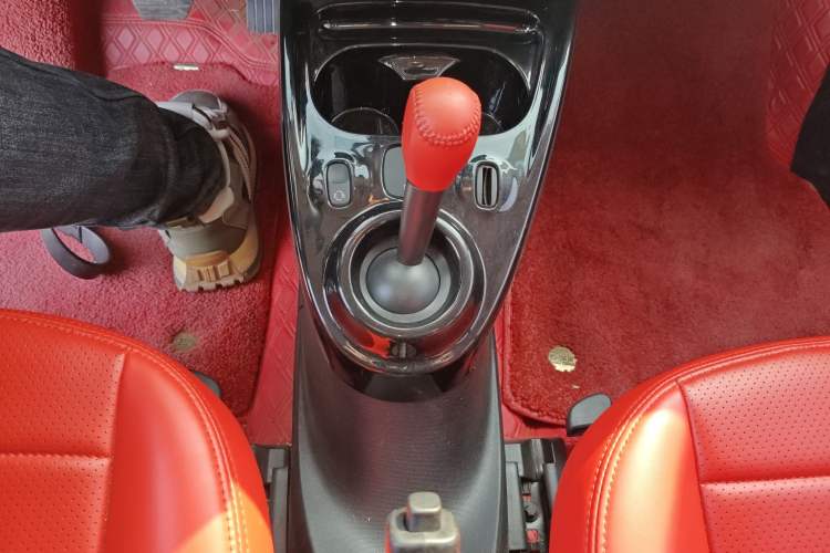 Used smart fortwo 2018 1.0L 52kW Hardtop Dynamic Version China V