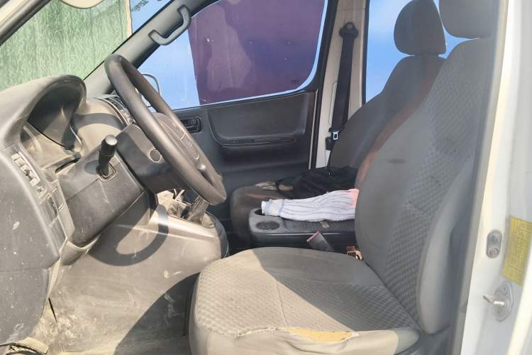 Used Jinbei Express 2020 2.0L Upgraded Version China VI Standard 6-Seater 1TZS