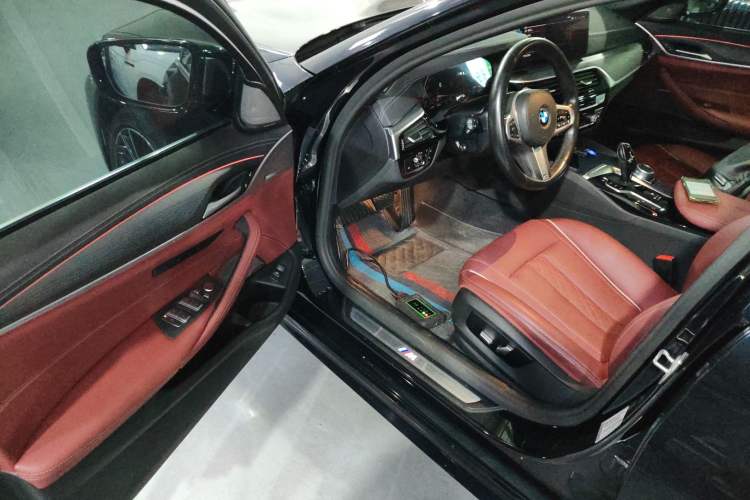 Used BMW 5 Series 2021 530Li Leading Model M Sport Package