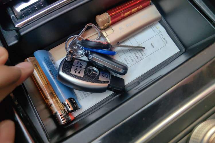 Used Mercedes-Benz E-Class 2010 E 300 L Fashion Model