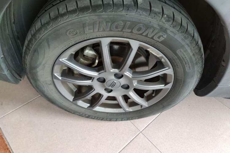 Used Geely Auto Vision X3 2021 PRO 1.5L CVT Deluxe Model
