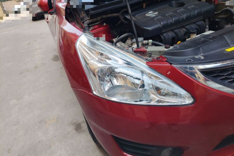 Used Nissan Tiida 2011 1.6L CVT Smart Version Right Front Headlight