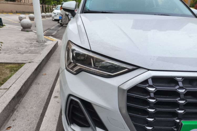 Used Audi Q3 2020 35 TFSI Ambition Dynamic Edition Right Front Headlight