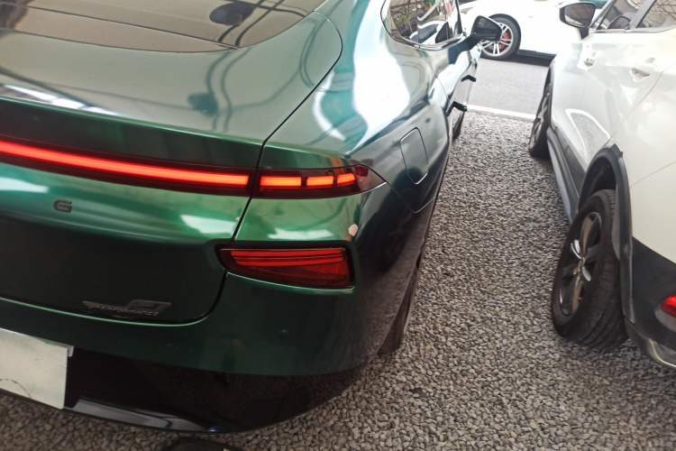 Used XPeng P7 2022 670N+ Exterior 3