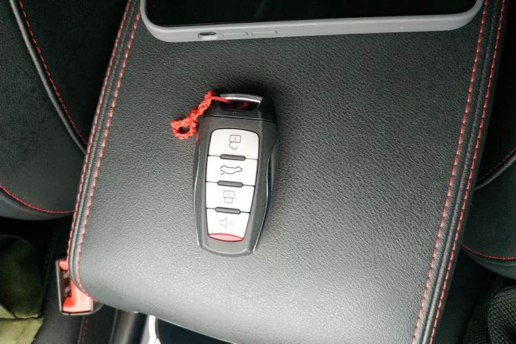 Used Haval M6 2017 1.5T Manual Two-Wheel Drive Elite Model Vehicle Key