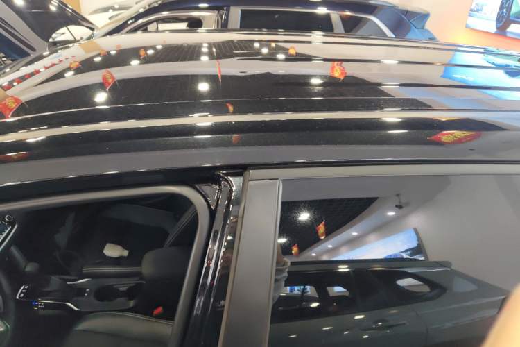 Used Toyota Corolla Cross 2024 2.0L Smart Electric Hybrid Dual-Engine Pioneer Edition