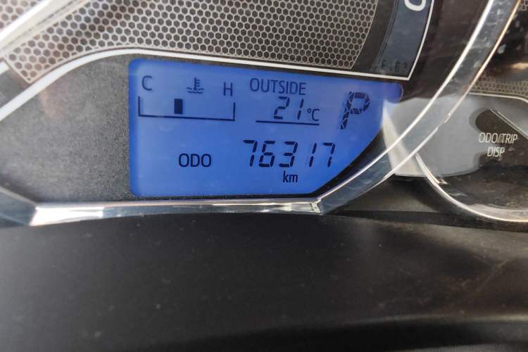 Used Toyota Levin 2014 1.6G CVT Elite Edition Odometer Close Up