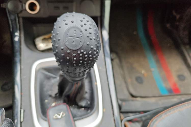 Used Cowin X3 2017 1.6L Manual Enthusiast Edition China V Standard Gear Lever