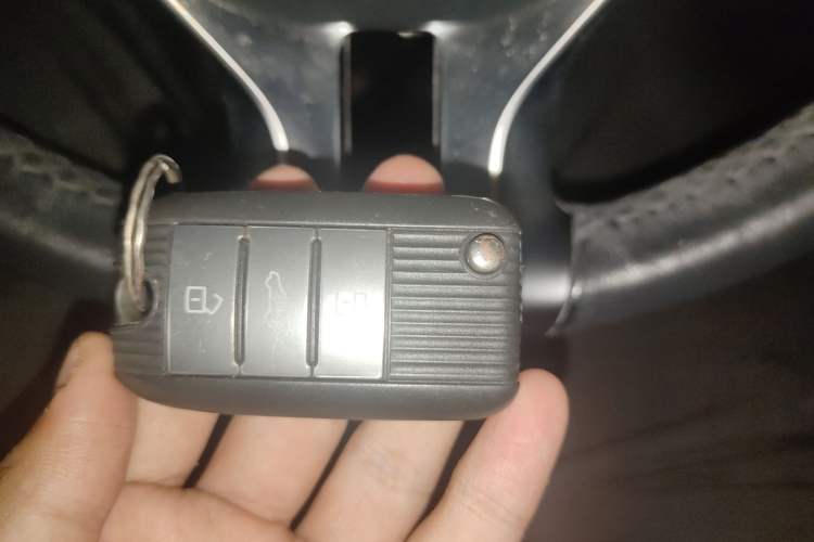 Used Roewe RX5 2016 20T Two-Wheel Drive Automatic Internet Smart Edition