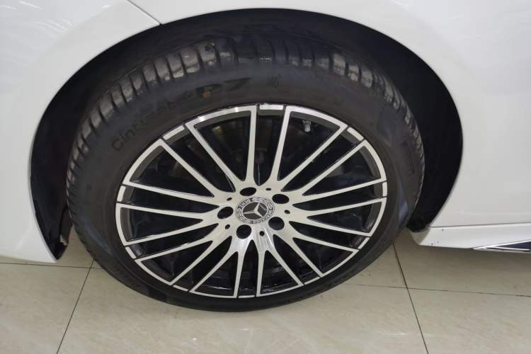 Used Mercedes-Benz C-Class 2025 Refresh C 200 L Sport Edition Exterior 4