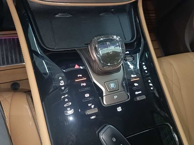 Used Denza D9 2022 DM-i 970 Four-Wheel Drive Flagship Model — 13
