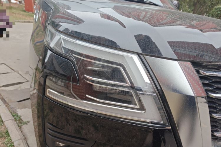 Used Nissan Patrol 2018 4.0L LinkedIn Edition
