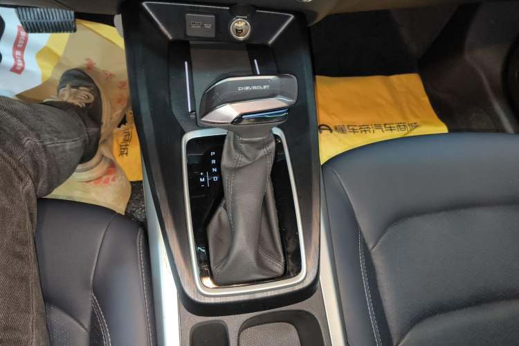 Used Chevrolet Monza 2023 1.5L Dual-Clutch Enjoyment Edition Gear Lever