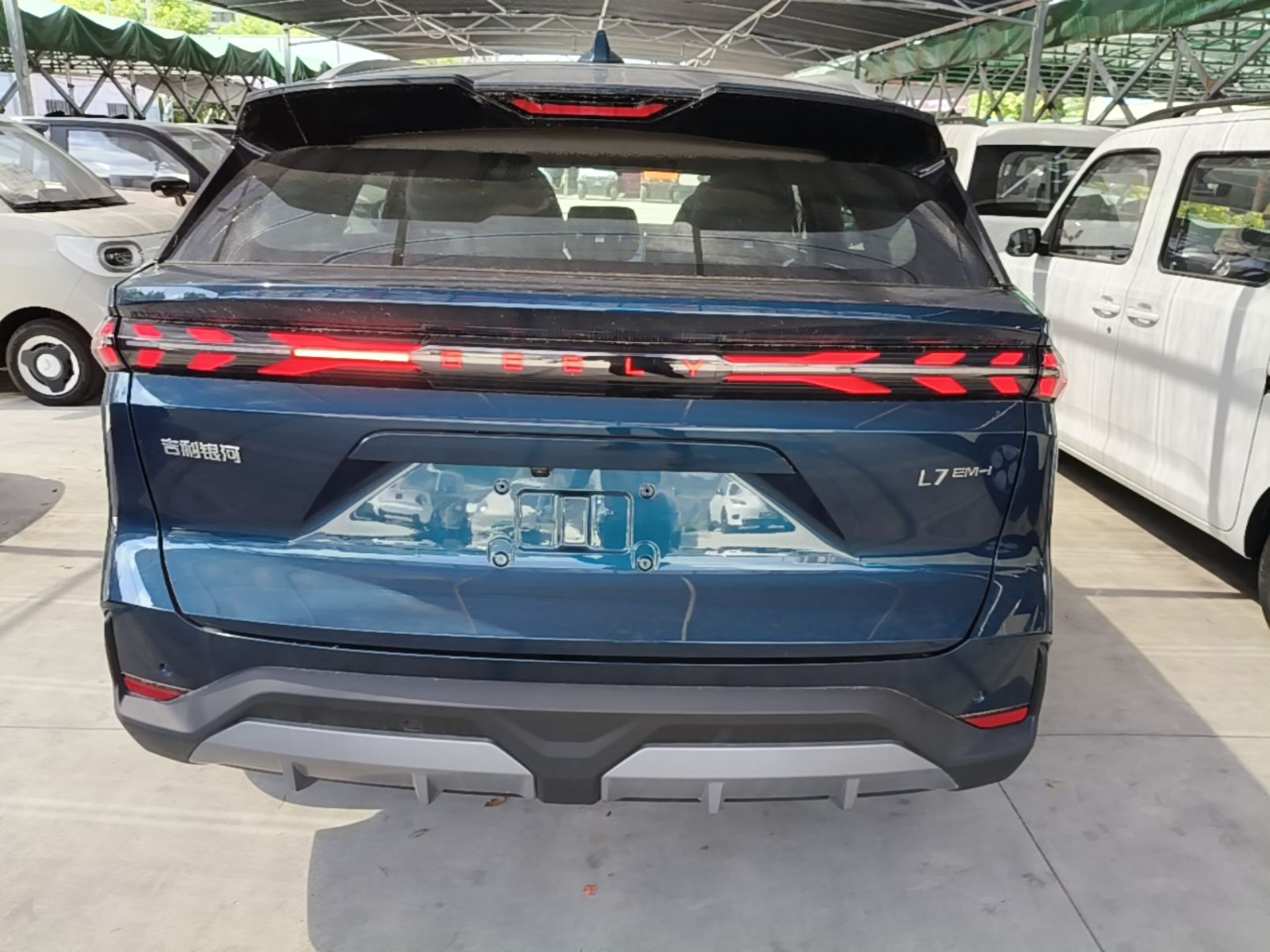 Geely Galaxy L7 2025 EM-i 115km Exploration Edition — снимка 5