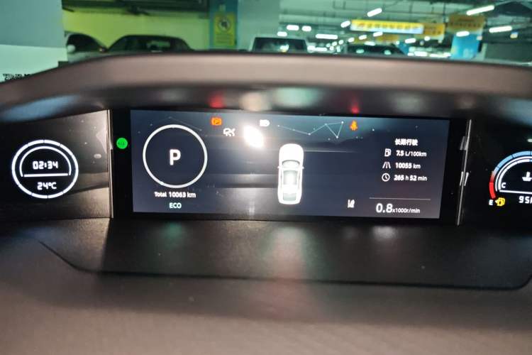 Used Changan UNI-V 2024 1.5T Prestige Sport Edition