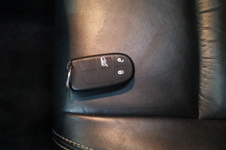 Used Jeep Grand Cherokee 2015 3.0L Comfort Navigation Edition