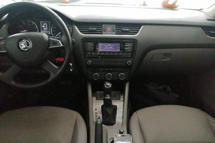 Used Skoda Octavia 2015 1.6L Automatic Yijun Edition