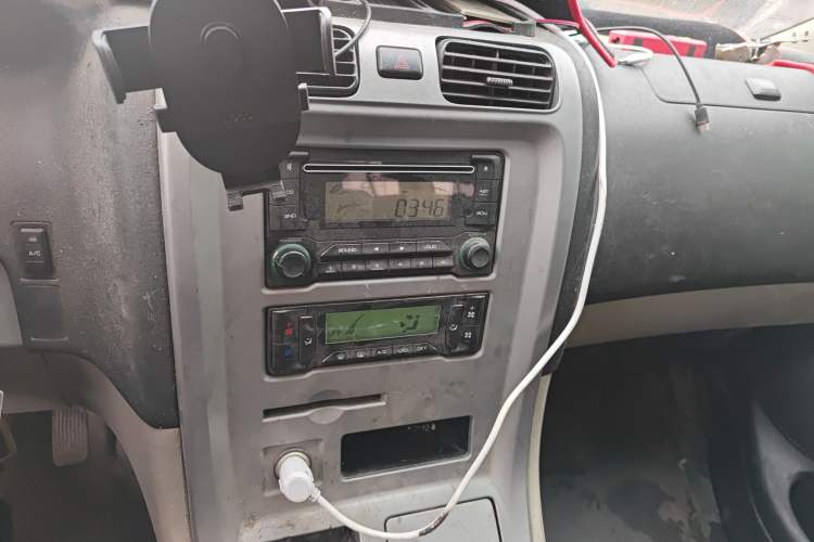 Used Jinbei Hiace 2011 2.0L 5th Generation Power King Classic 4G20D4B
