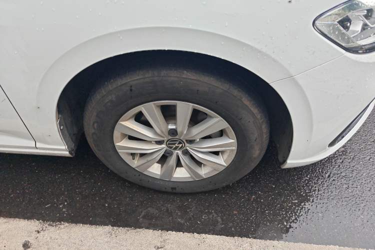 Used Volkswagen Lavida 2023 Revised 1.5L Automatic DeYi Edition Right Front Wheel Hub