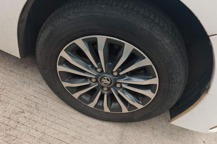 Used Toyota Corolla 2017 Revised Version 1.2T S-CVT GL Right Front Wheel Hub