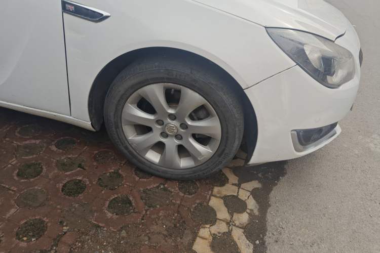 Used Buick Regal 2015 1.6T Leading Technology Model Right Front Wheel Hub