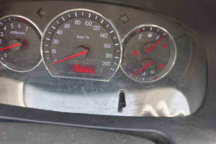 Used CHANGAN Alsvin V3 2015 1.4L Manual Warm-Hearted Model China V Standard
