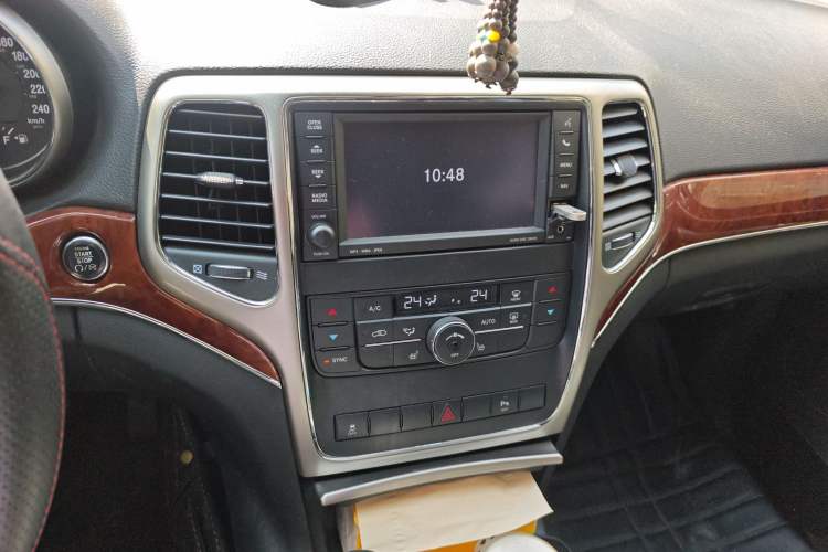 Used Jeep Grand Cherokee 2013 3.6L Comfort Navigation Edition