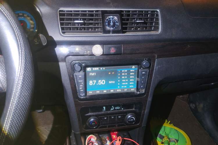 Used Dongfeng Fengon 370 2016 1.5L Manual Luxury 7-Seater
