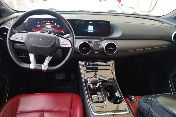 Used FORTHING T5 EVO 2021 1.5TD DCT Starry Edition Center Console