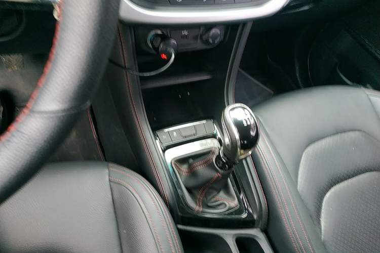 Used JAC Refine S3 2017 1.5L Manual Luxury Smart Model
