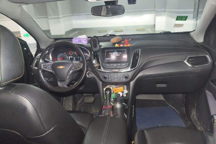 Used Chevrolet Equinox 2018 535T Automatic YuJie Edition Center Console