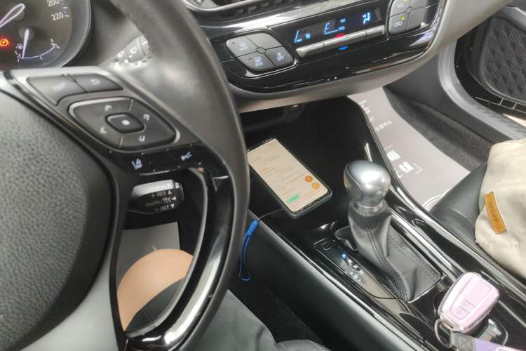 Used Toyota IZOA 2018 2.0L Yichi Edition China V Standard
