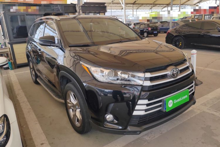 Used Toyota Highlander 2018 2.0T Two-Wheel Drive Luxury Edition 7 Seats China VI Standard Front Right 45 Deg