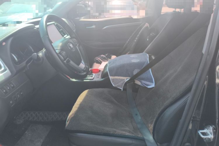 Used Toyota Highlander 2018 2.0T Four-Wheel Drive Supreme Edition 7-Seater China VI Left Front Seat