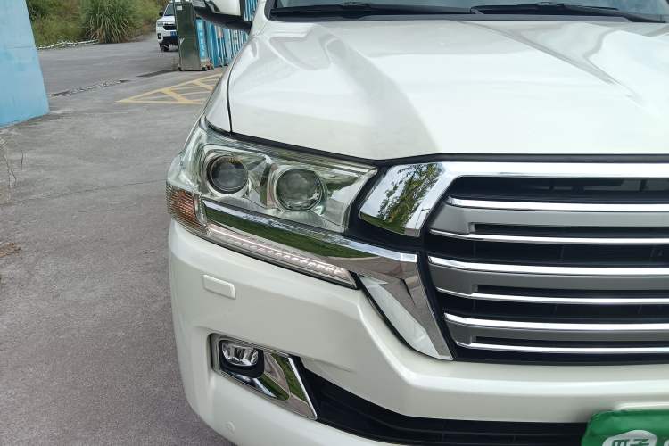 Used Toyota Land Cruiser 2018 4.6L GX-R Middle East
