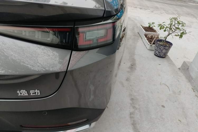 Used CHANGAN Eado 2024 1.5T GDI Automatic Flagship Edition Exterior 3