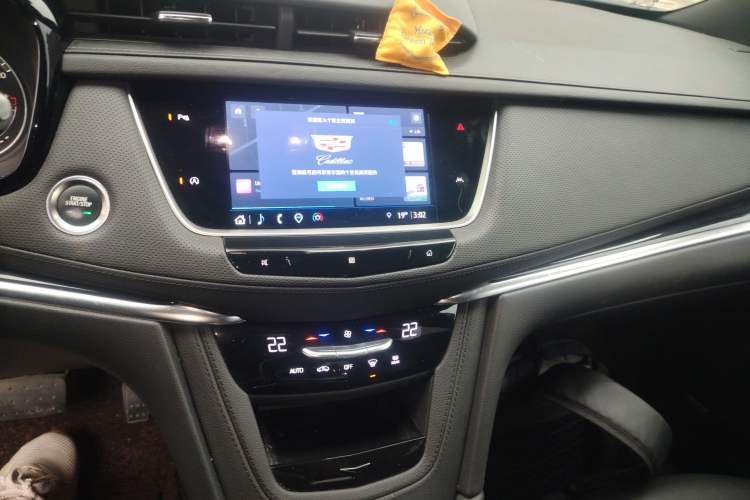 Used Cadillac XT6 2020 28T Six-Seater Fashion Edition Audio And AC Panel