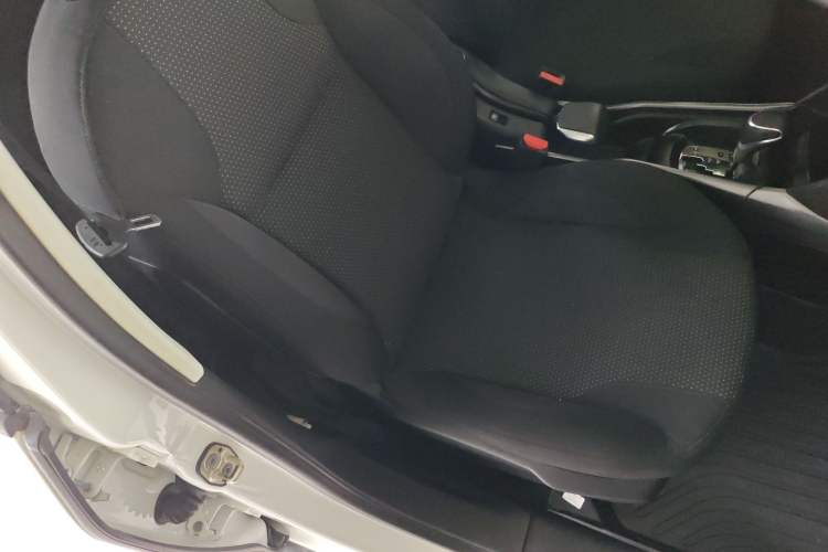 Used Peugeot 2008 2014 1.6L Automatic Fashion Edition
