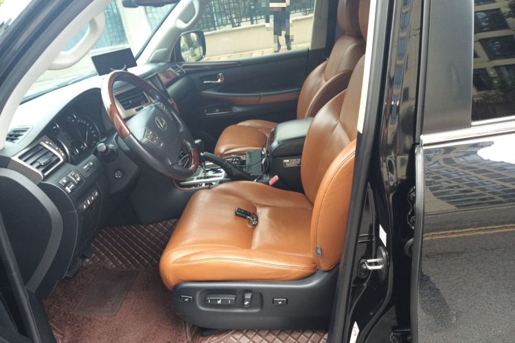 Used Lexus LX 2012 570