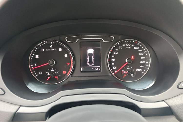 Used Audi Q3 2015 30 TFSI Ambition Edition