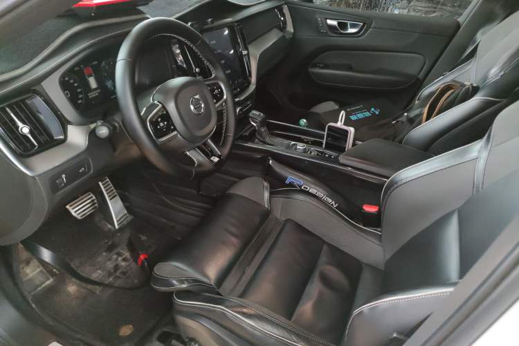 Used Volvo XC60 2020 T5 4x4 Smart & Dynamic Sport Edition