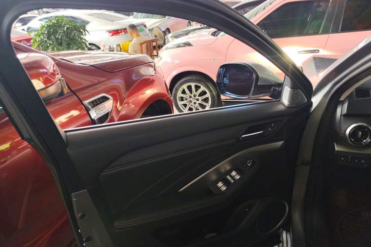 Used Wey VV6 2018 2.0T Two-Wheel Drive Flagship Version China V Standard