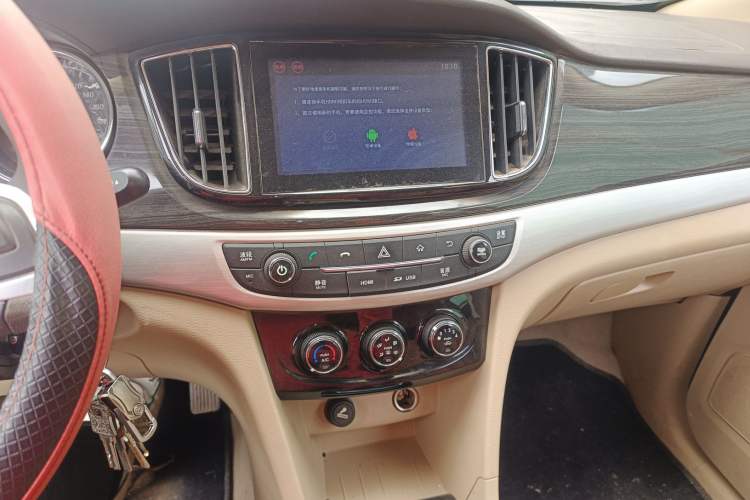 Used Baojun 730 2016 1.5L Manual Comfort Version 7 Seats China V Emission Standard