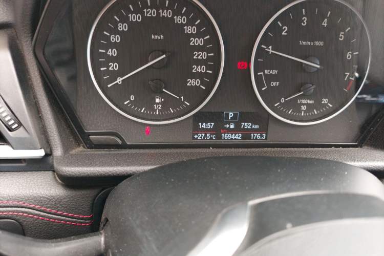 Used BMW 2 Series Gran Tourer 2015 218i Sports Design Package Odometer Close Up