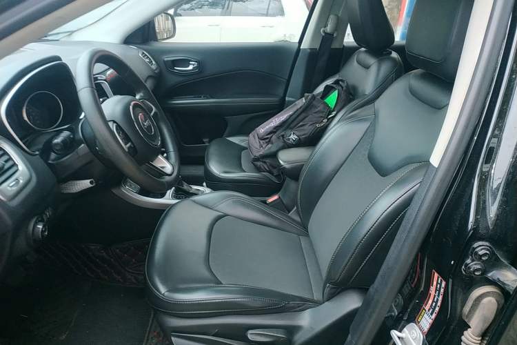 Used Jeep Compass 2017 200T Automatic Enjoyment Version