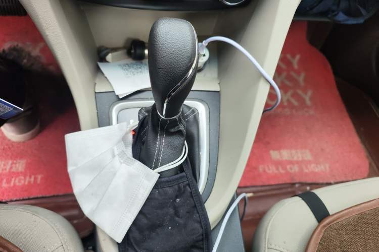Used Buick GT 2015 15N Automatic Elite Version Gear Lever